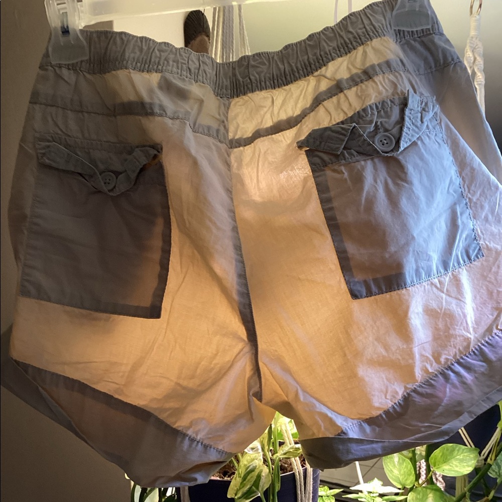Shorts - Picture 3 of 3
